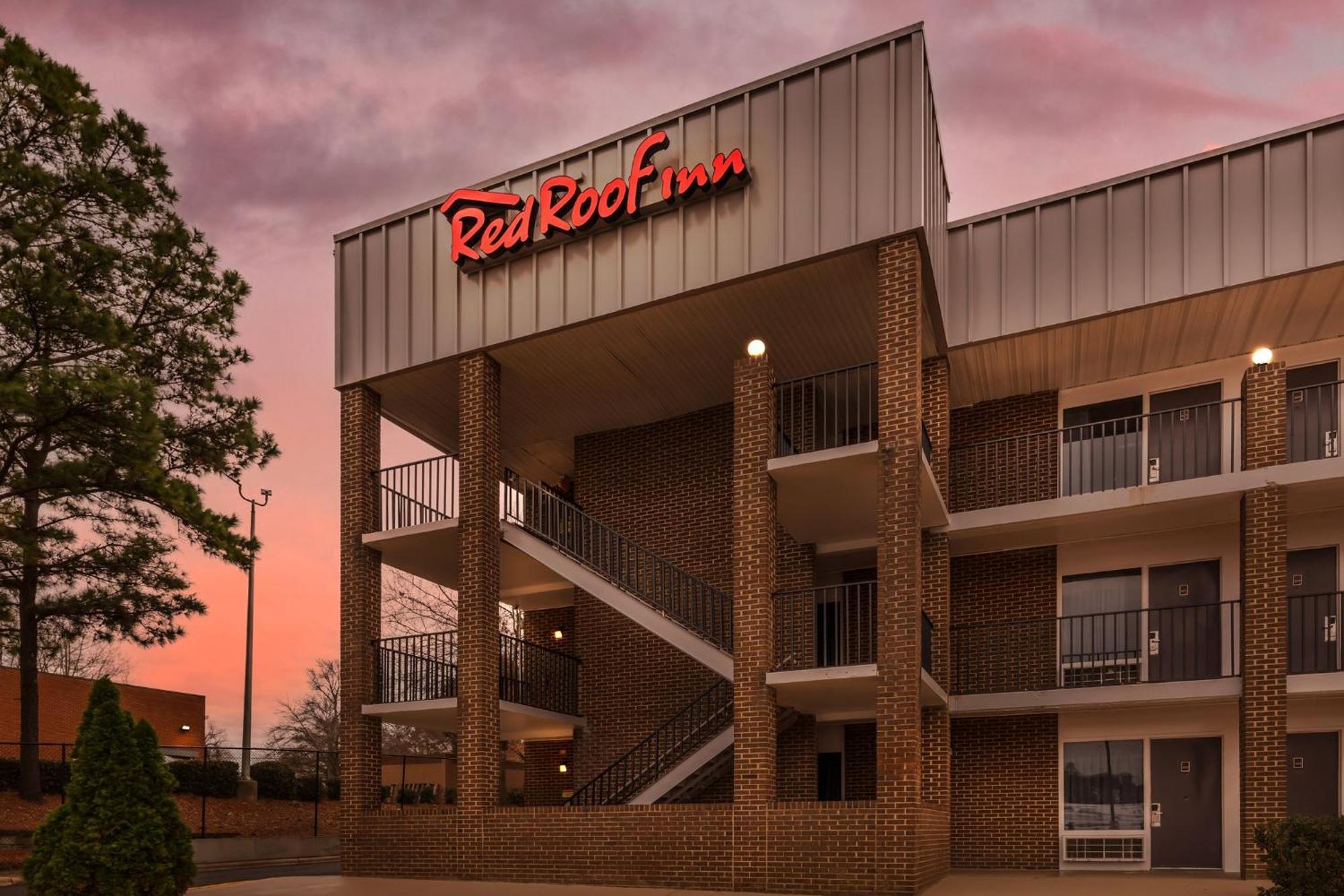 Red Roof Inn Raleigh Northeast - Downtown Exterior foto